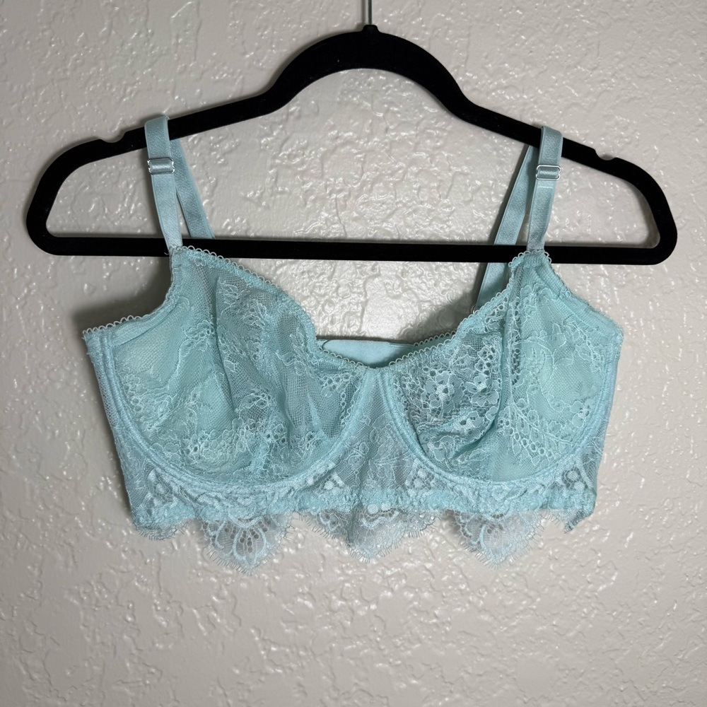 Victoria's Secret Dream Angels Push Up Without Padding Aqua Lace  Size 36DD